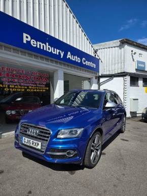 AUDI Q5 2015 (15) at Pembury Auto Centre Tunbridge Wells