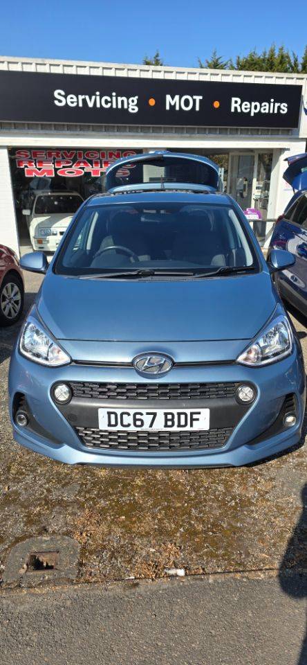 Hyundai i10 1.2 Premium SE 5dr Hatchback Petrol Blue